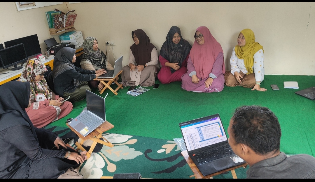 Proses MOU dengan TK Muslimat NU Pronojiwo Kab. Lumajang